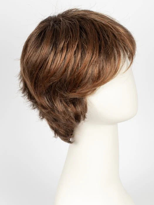 Ellen Wille Club 10 wig in a stylish short brown cut with soft tousled layers